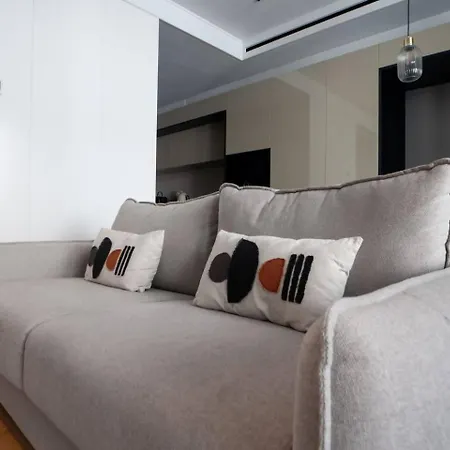 Empire Luxury Savoy Insular Appartement *